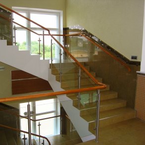 Лестница Здание Мингаза ограждение